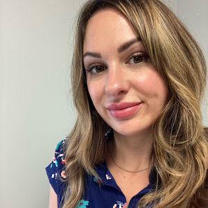 Meet your Posher, Whitney